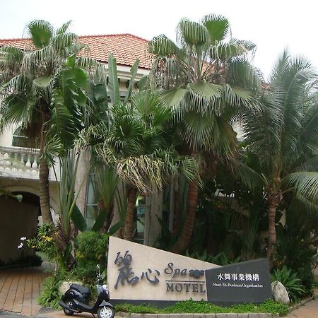 Li Hsin Motel Taichung Buitenkant foto