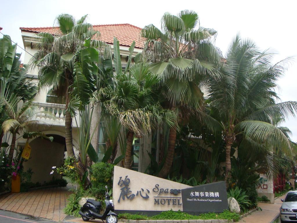 Li Hsin Motel Taichung Buitenkant foto