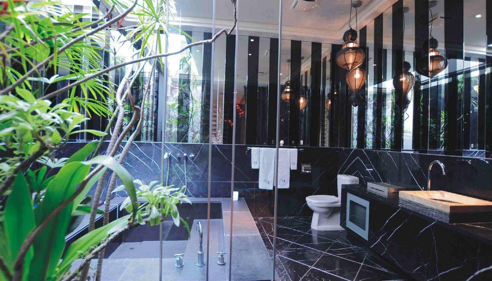 Li Hsin Motel Taichung Buitenkant foto